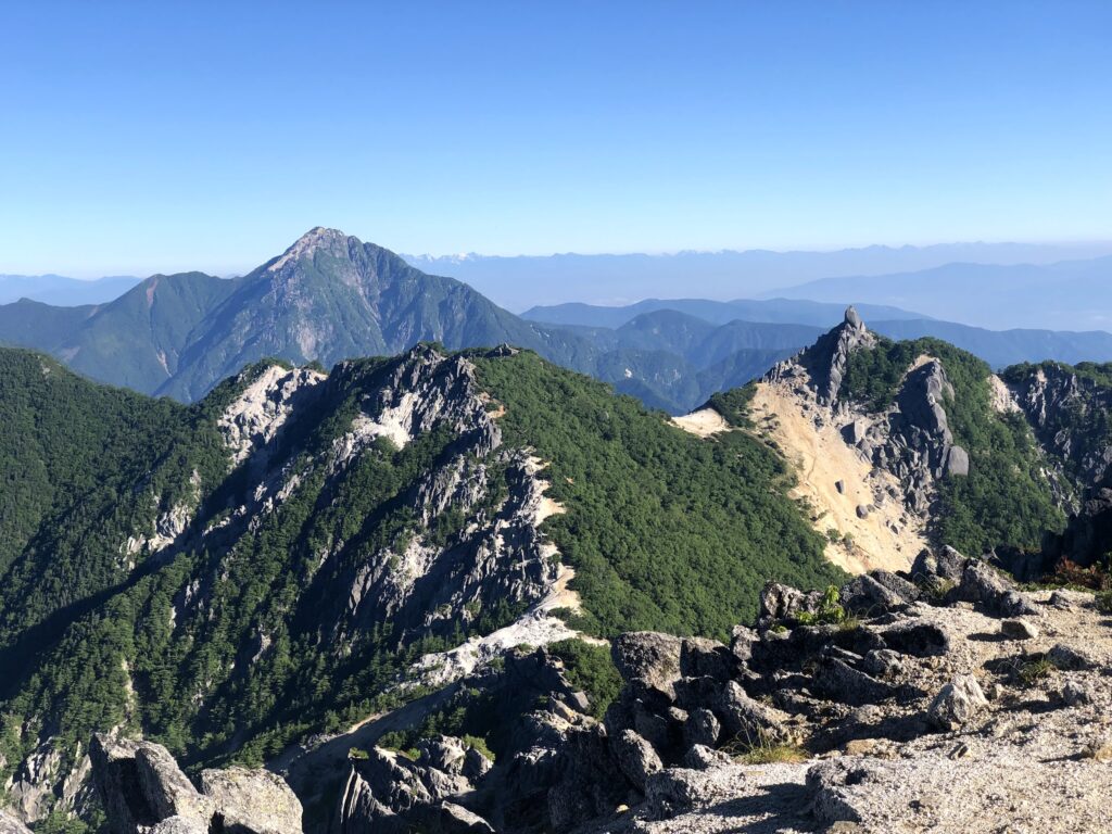 2021年7月22日
鳳凰三山を縦走中に撮影