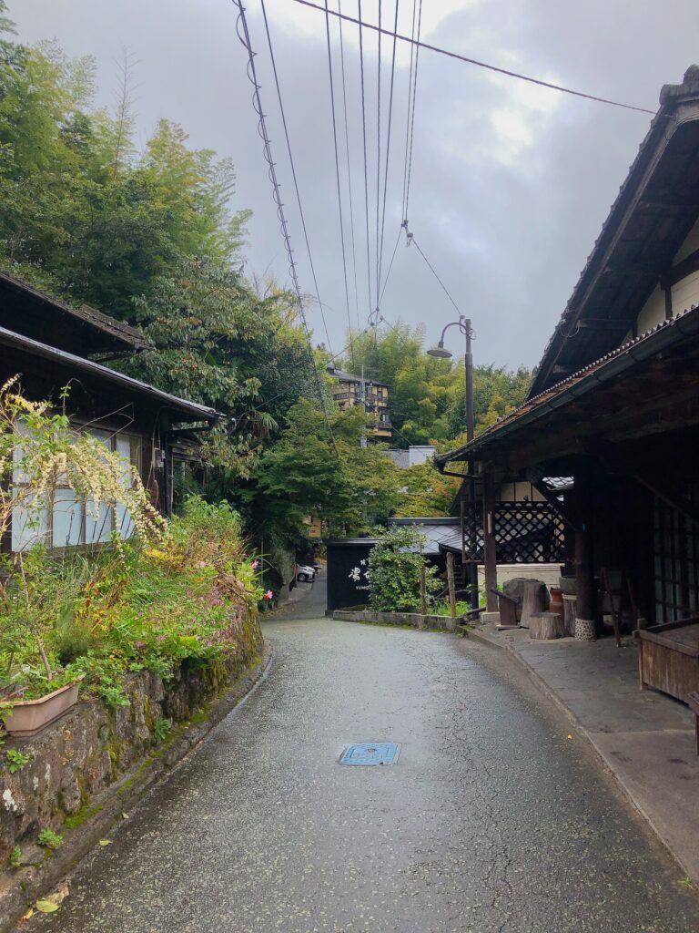 黒川温泉をのんびり散歩します