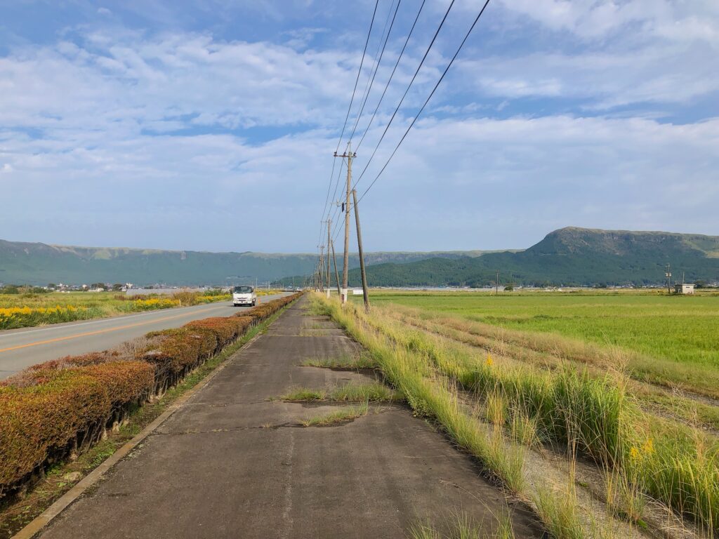 阿蘇駅までの道のり
右側に「大観峰」が見えます