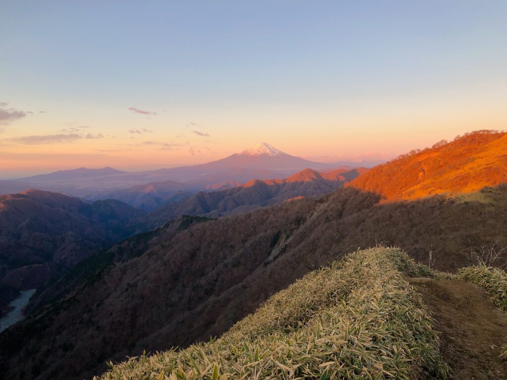 蛭が岳に向かいます
最高の稜線歩き