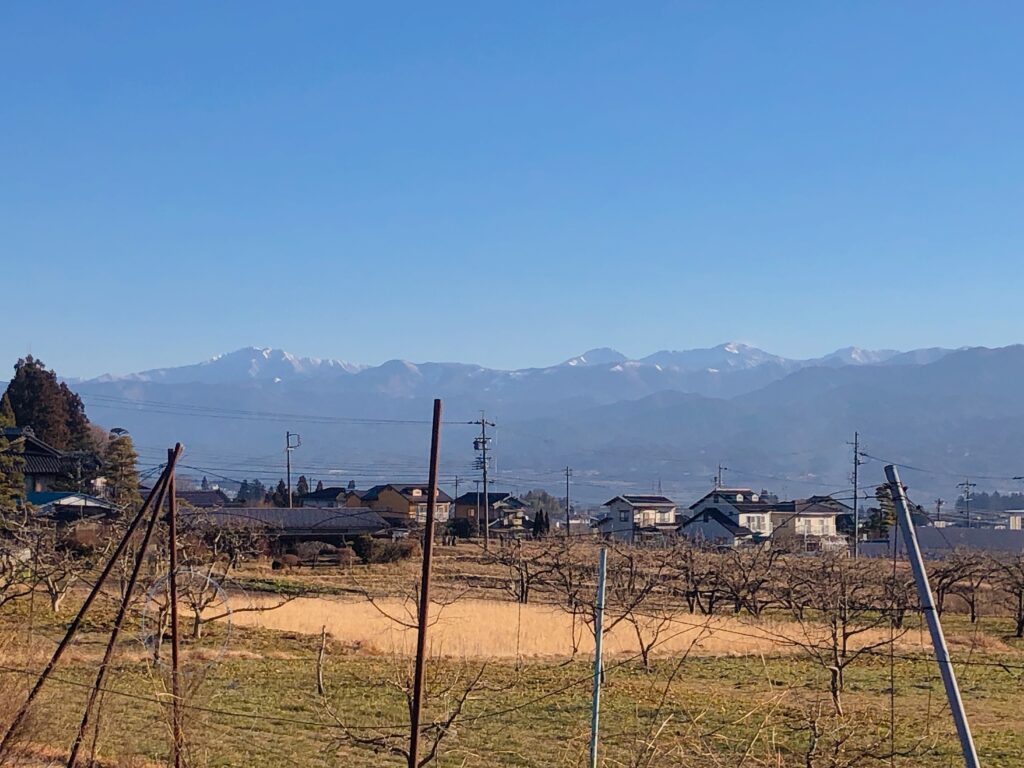 仙丈ケ岳、北岳、間ノ岳が綺麗に見えます