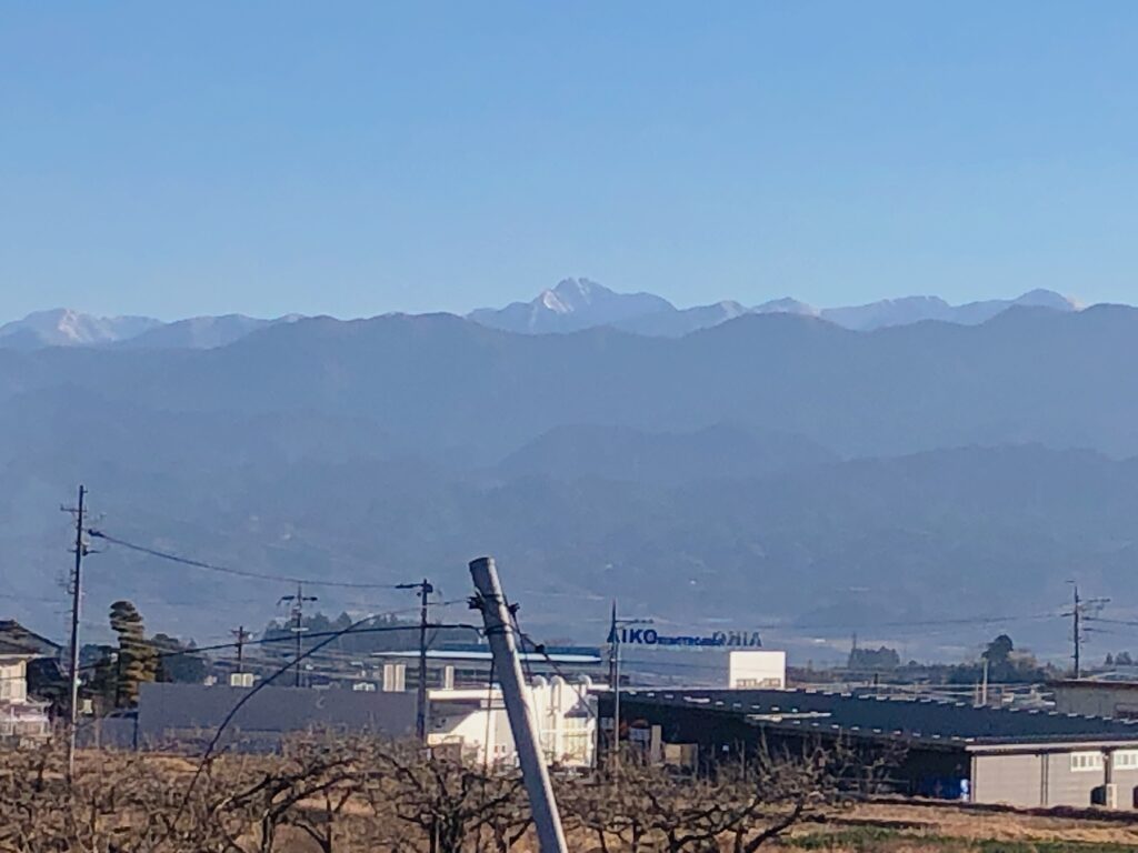 塩見岳が綺麗に見えます