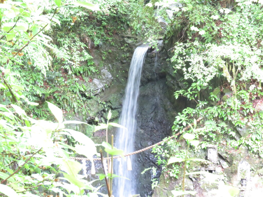 琵琶滝