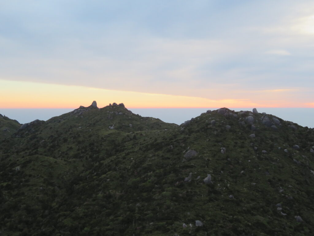 日が昇ってきました
