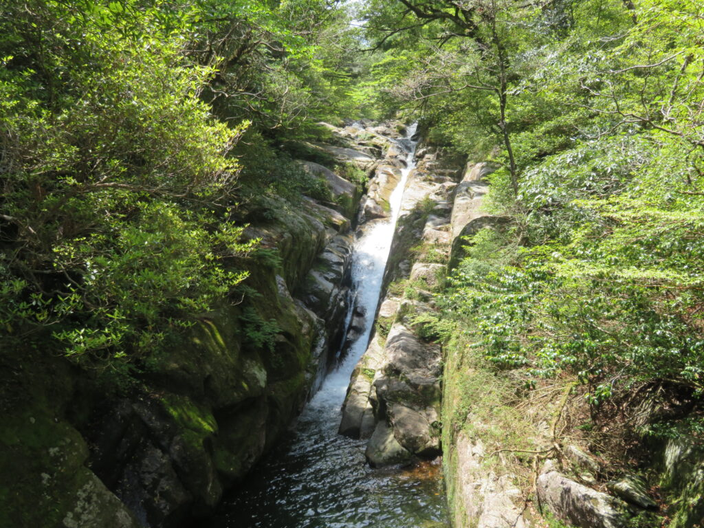白谷雲水狭まで来ました