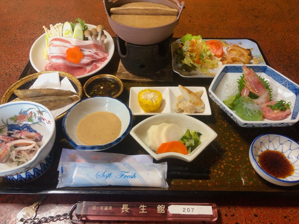 豪華な晩御飯
部屋食でのんびり食事ができました