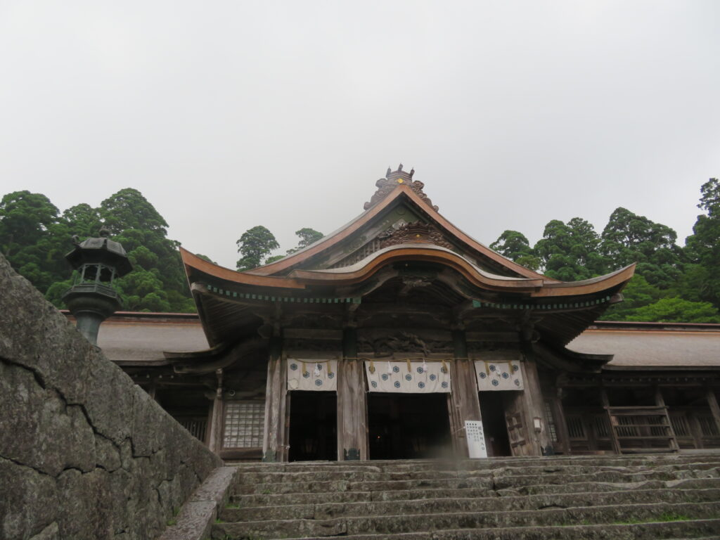 大山寺まで下山してきました