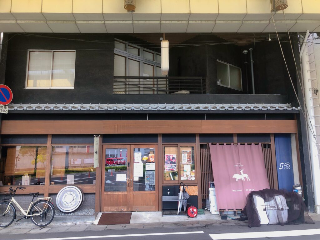 阿波池田で宿泊した古民家の旅館を出発