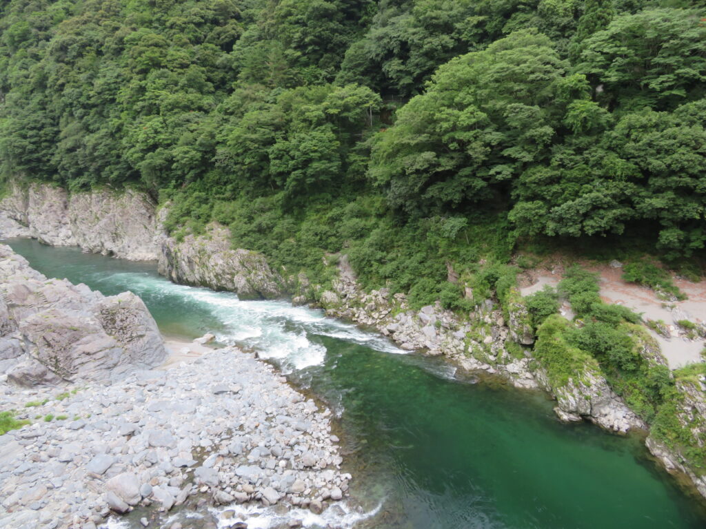 通常時でもかなりの激流ですね