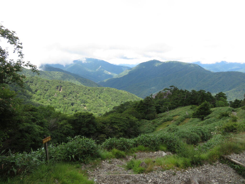 西島駅まで登ってきました