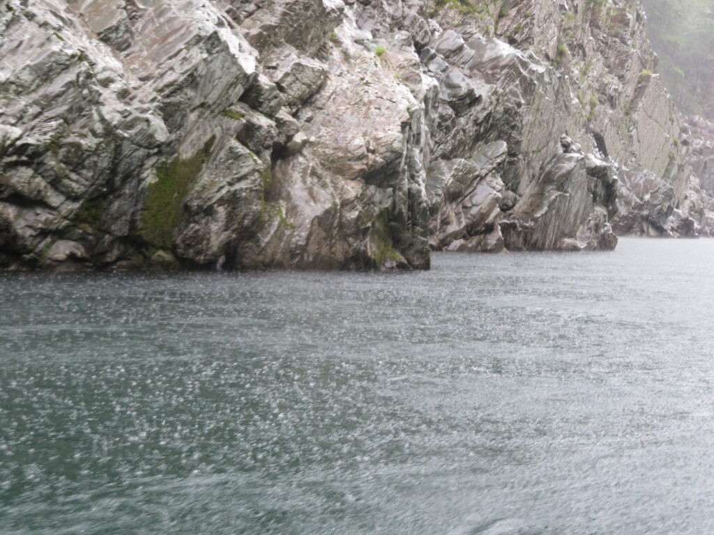 さっきまで天気がよかったのに
突然のゲリラ豪雨