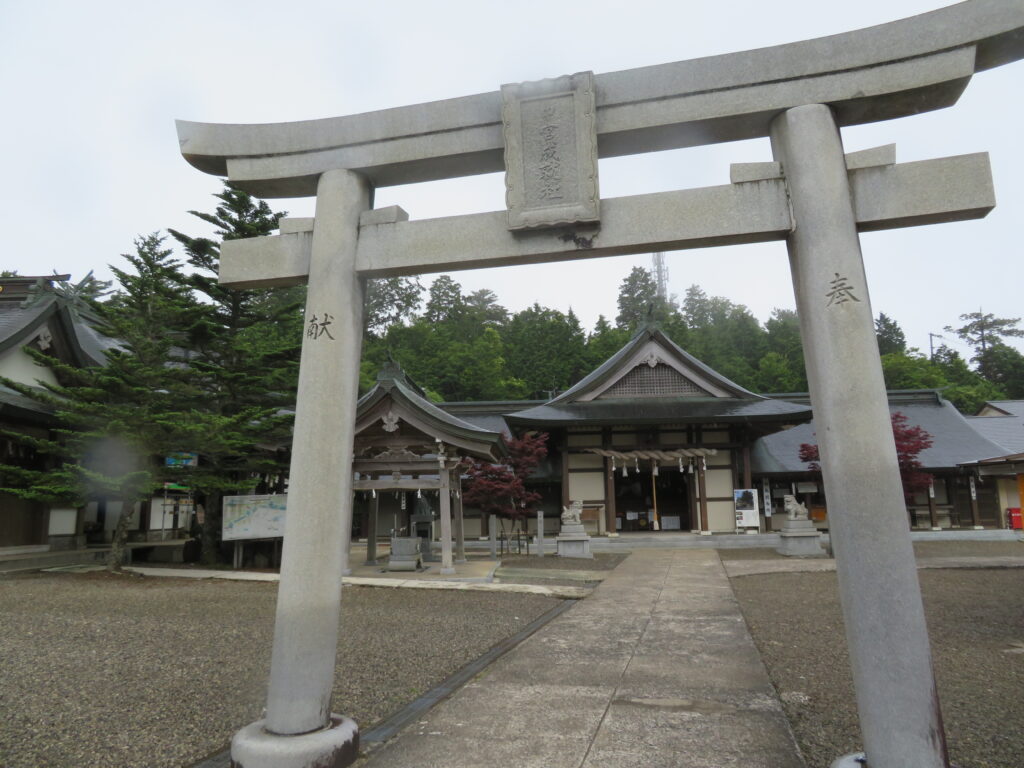 石鎚神社中宮
