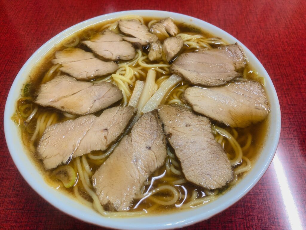 飯田ラーメン
お盆でどこも混んでました
「酔仙閣」の大盛チャーシュー麺