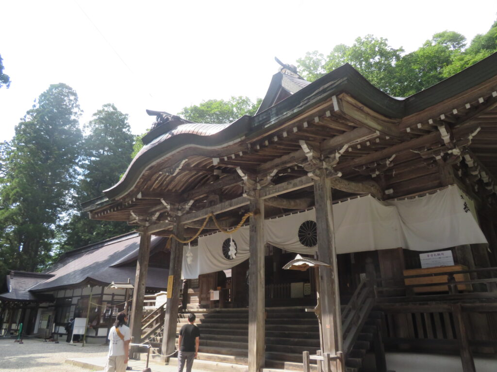 神社本殿