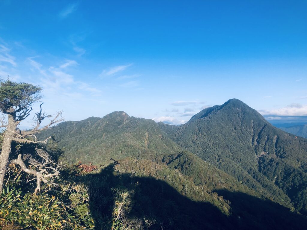 絶景🥰
鋸山とラスボス「皇海山」