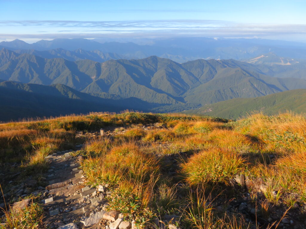 だいぶ登ってきました
振り返ると絶景
