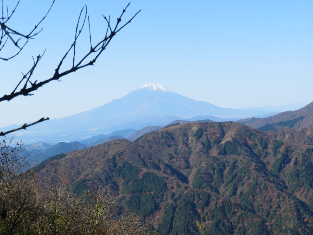 山頂手前からの富士山