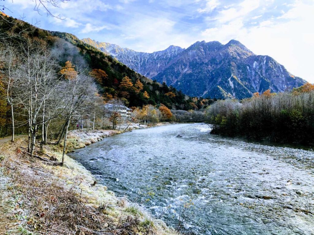 そして振り返ると奥穂高岳！
前穂高岳も見えました。
吊尾根がよく見えます。