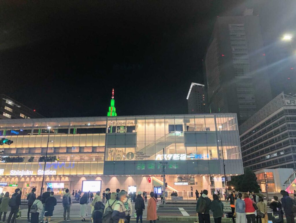 バスタ新宿を出発進行！