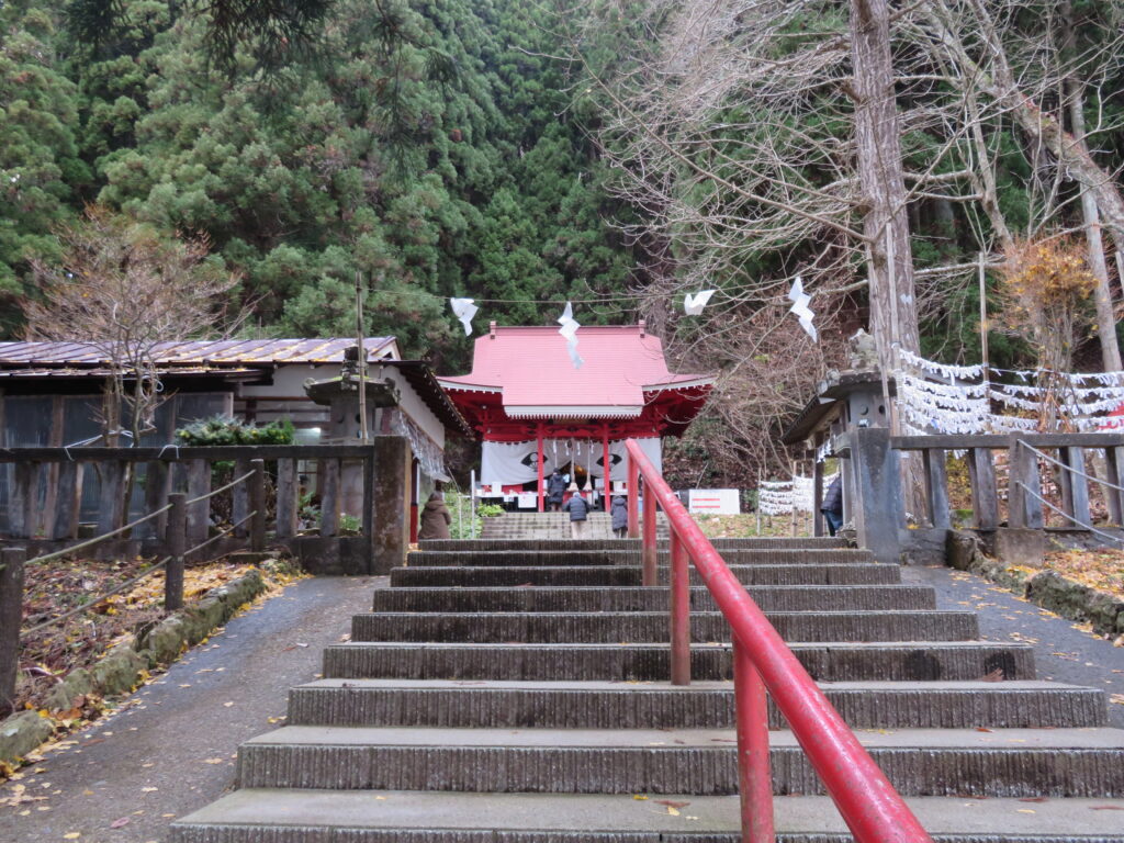 御座石神社