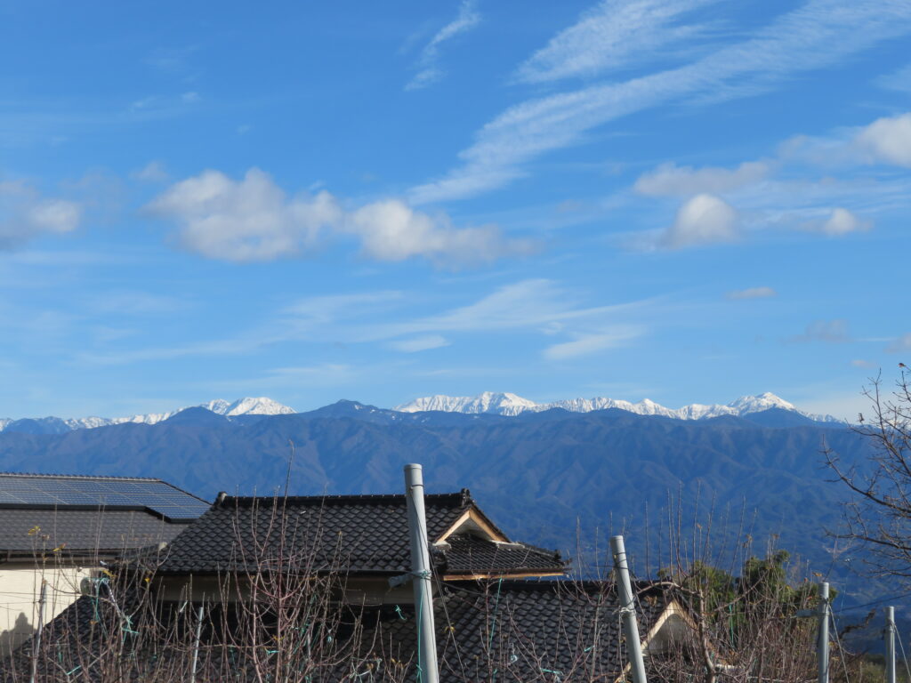 下山！
左から荒川岳、赤石岳、聖岳