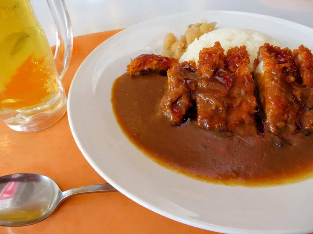 ランチのカツカレー
ダイヤモンドスキー場のレストラン