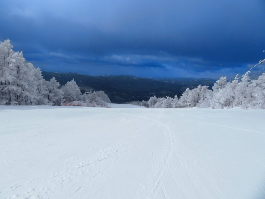 黒姫は滑っていて気持ちよくて好きなコースです！