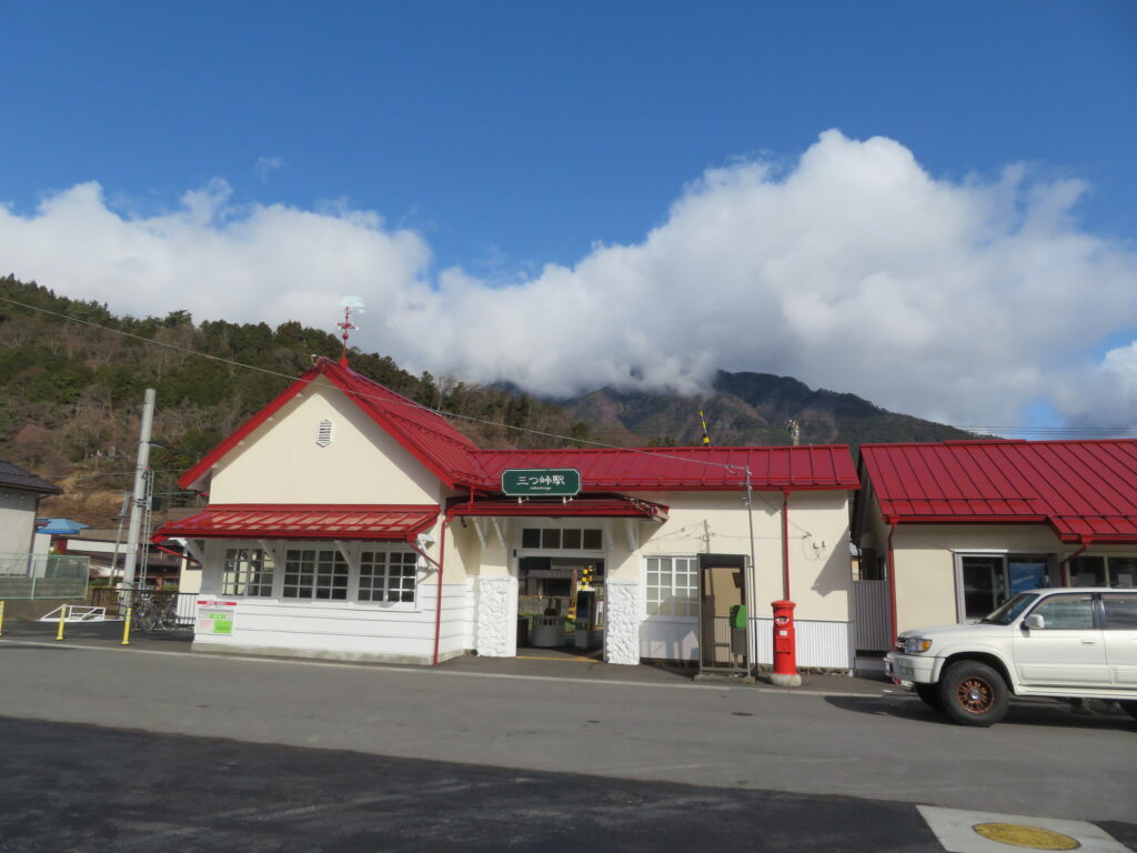 三つ峠駅を出発！