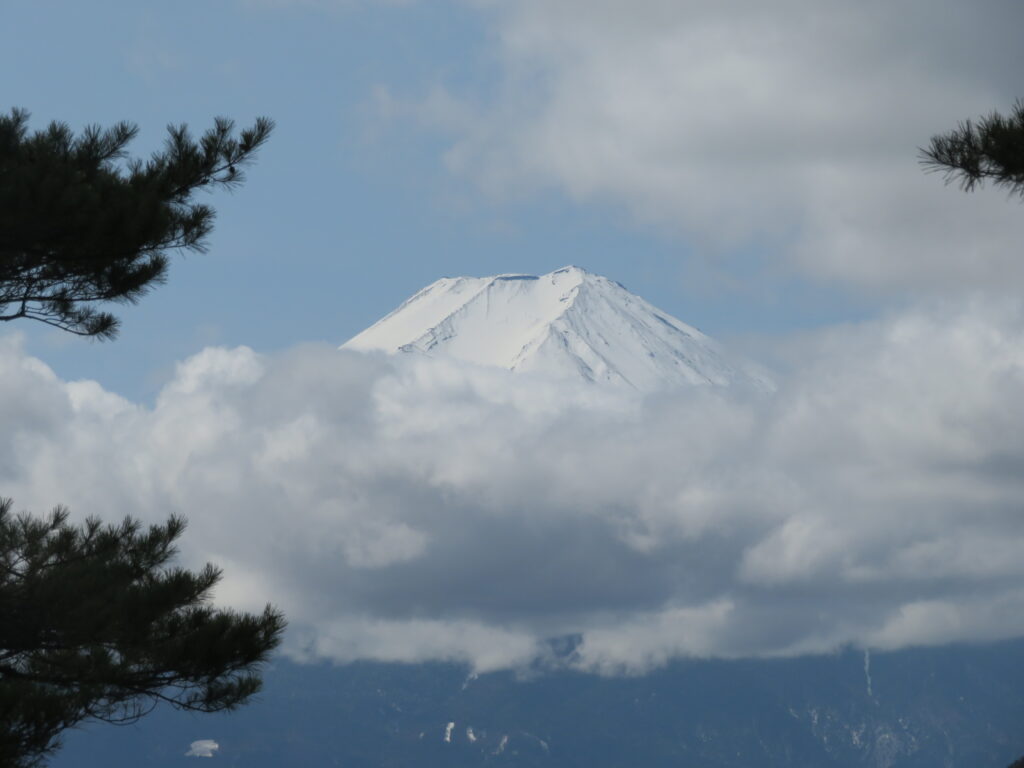 馬返しに到着！
一瞬、富士山が見えました！
これが最後に見た富士山