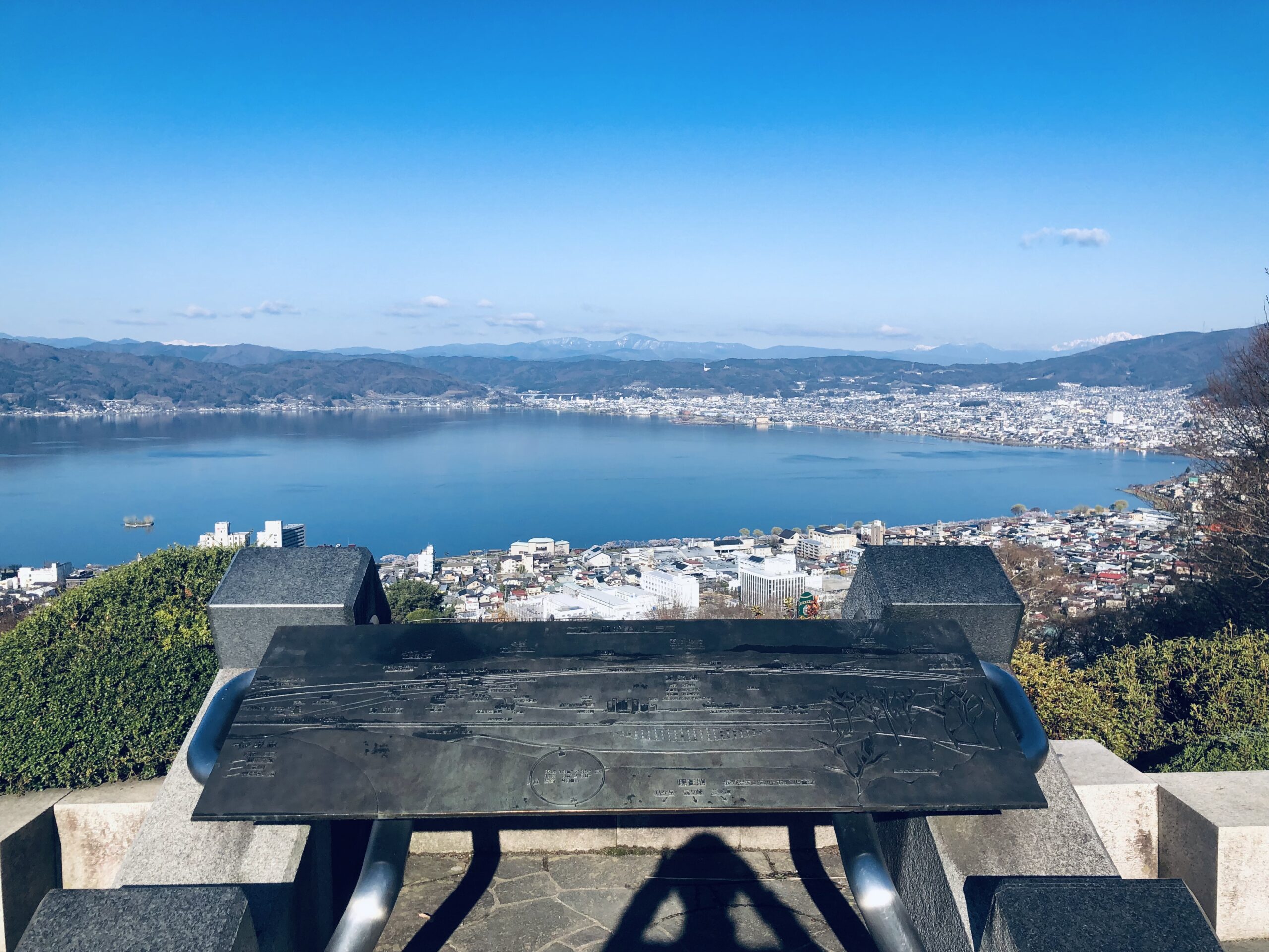 ～ 翌日 ～
諏訪湖が一望できる「立石公園」へ寄り道