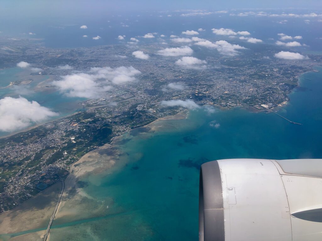 沖縄本島が見えてきました！