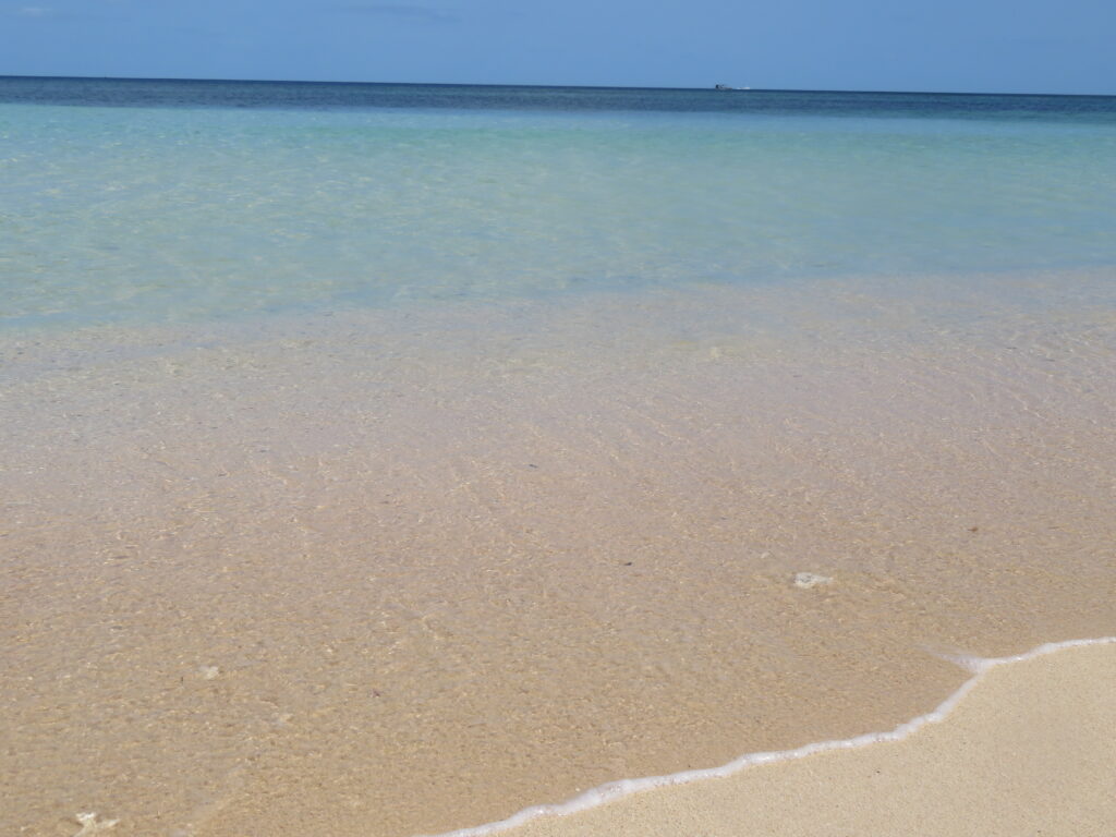果てしなく広い海岸で圧倒されます
今度はシュノーケリングがしたいです