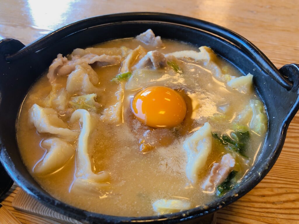 デラックスほうとう 1,500円
もちもちの麺とかぼちゃが美味しかった!