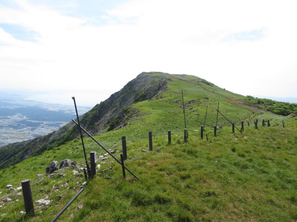 東登山道コースからの伊吹山