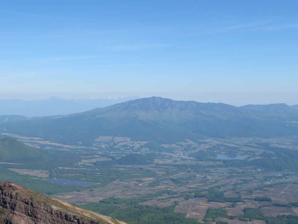 四阿山
去年、四阿山の山頂から浅間山を見たなー