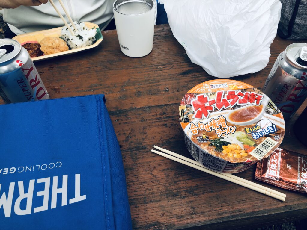 山頂でランチ