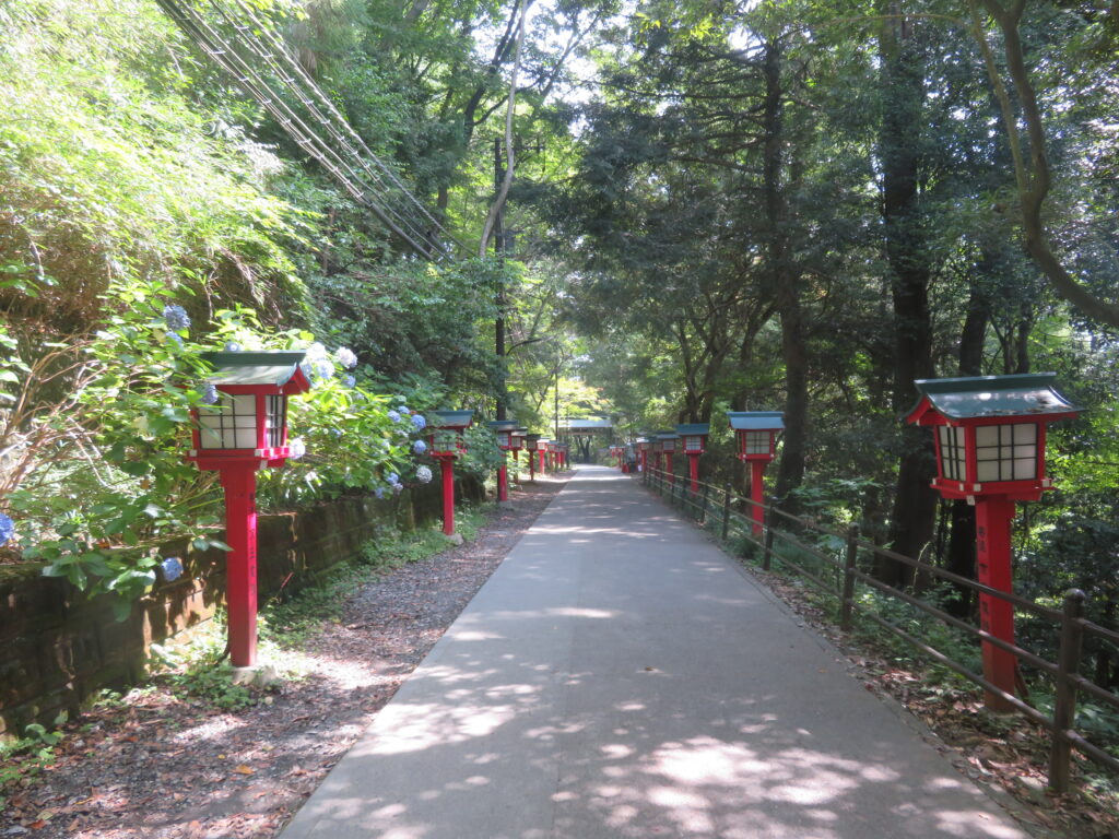 静かな薬王院