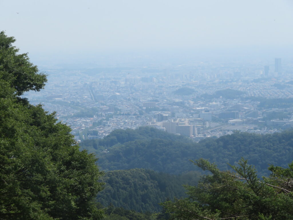 都心方面
かすんでいます