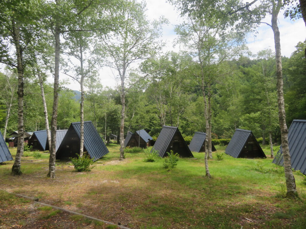 下山しました！
キャンプ場にはコテージがいっぱい