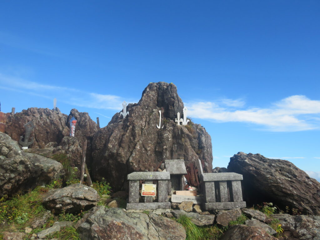 朝8時
早池峰山の山頂！