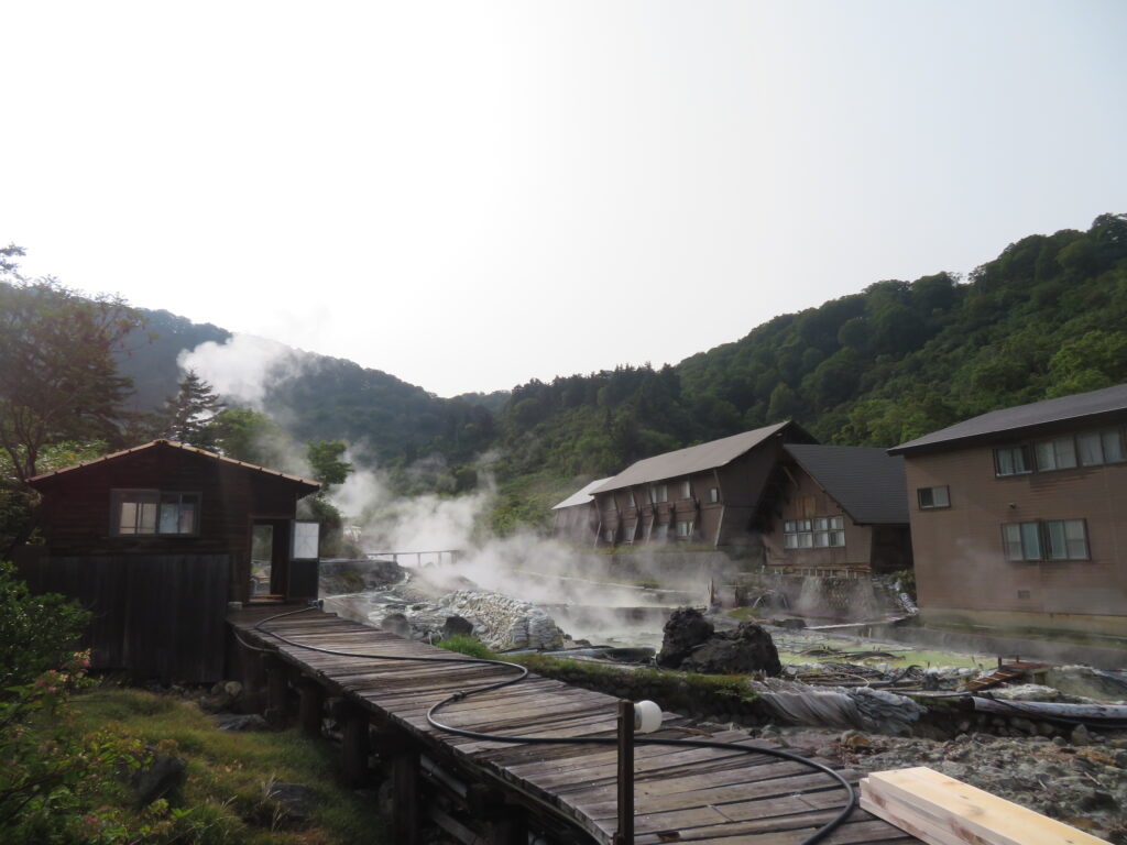 秘境温泉っぽいですね!