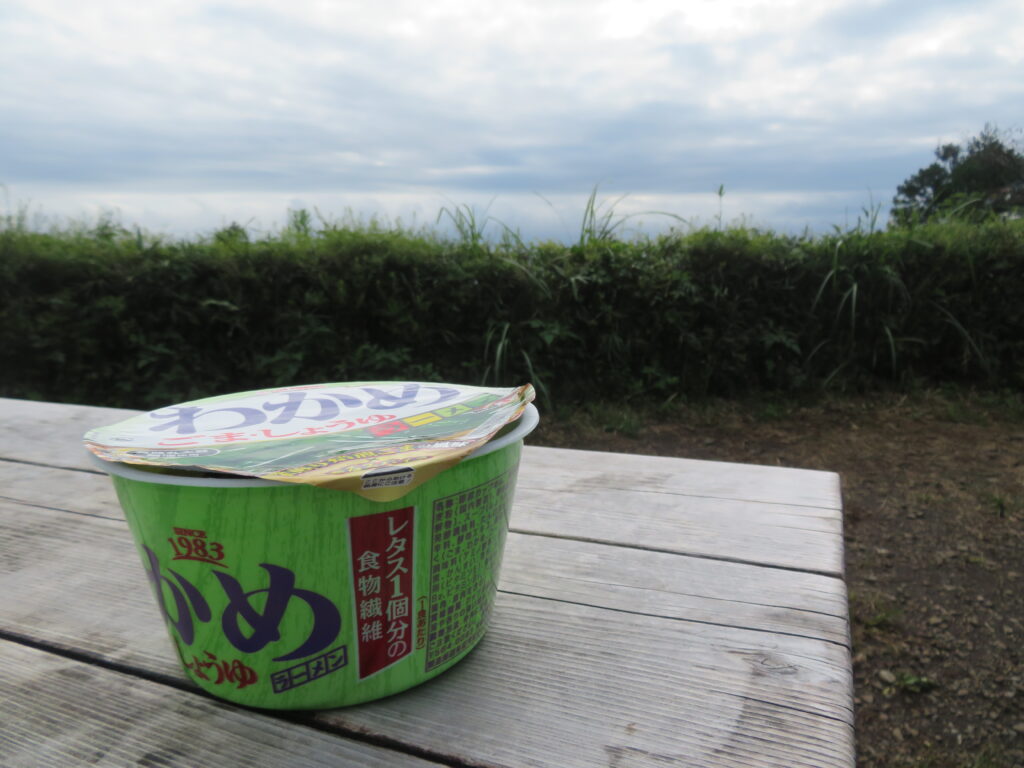 いつもの場所で朝食