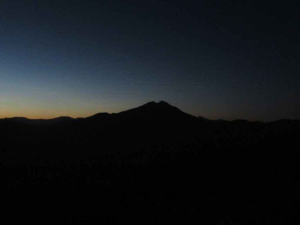 明るくなってきました
雲一つない快晴