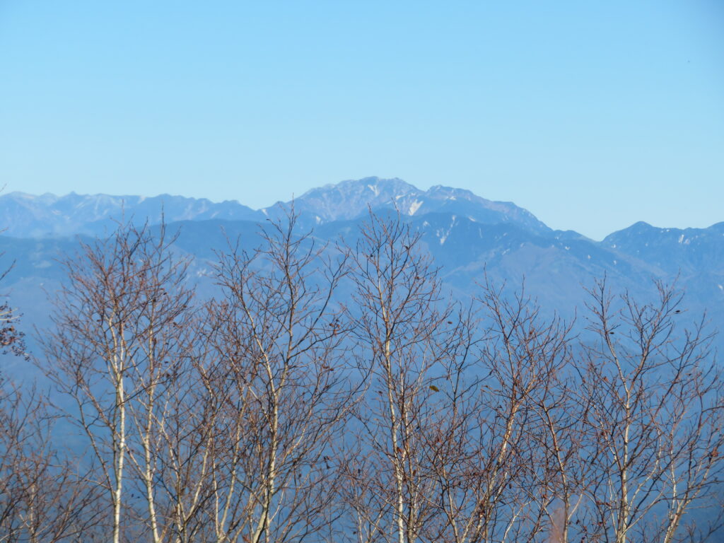 最初気が付きませんでしたが
これは空木岳では！
ひときわカッコいい！
